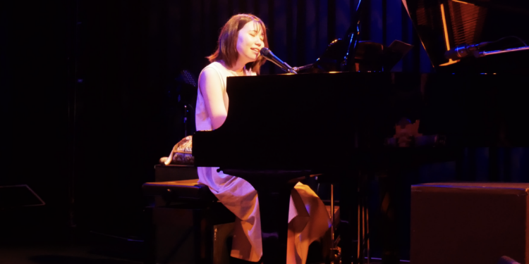 【独占取材！前編】シンガーソングライター 「茜」さん紹介！